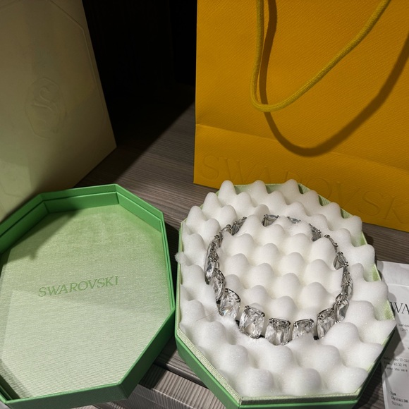 Swarovski Choker oversized floating Crystals Harmonia NWT - Picture 6 of 12
